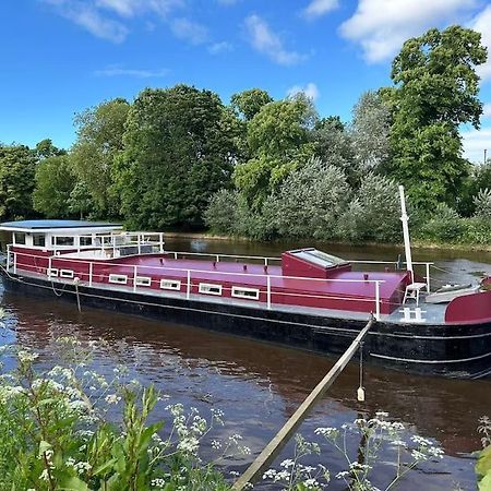Unique Houseboat Experience I Central City Break يورك المظهر الخارجي الصورة