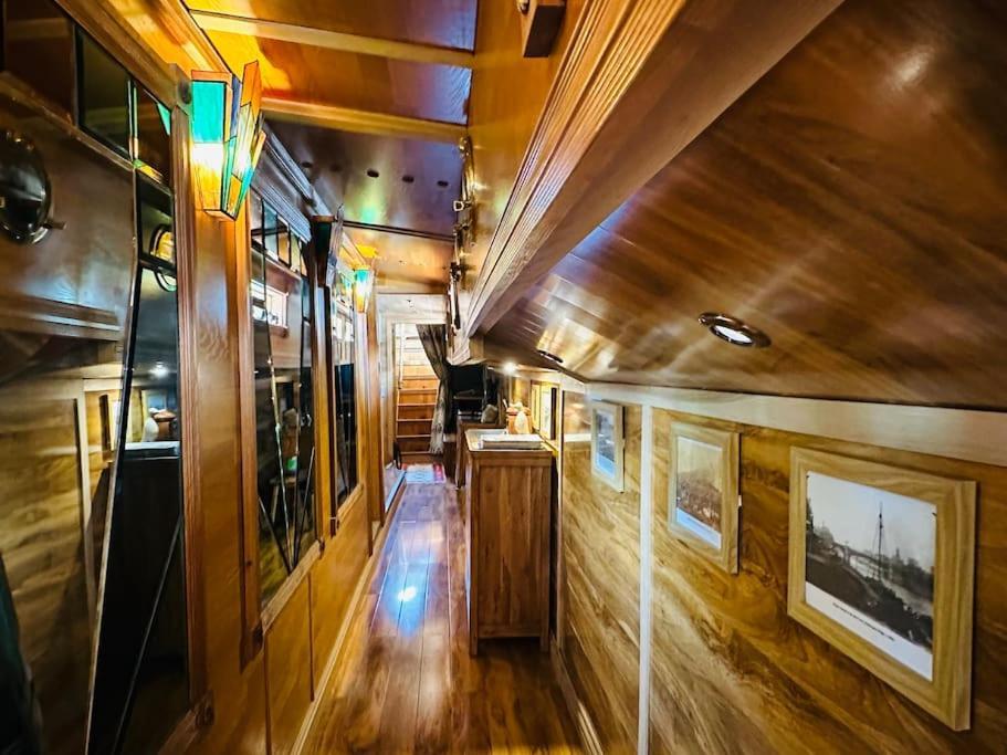 Unique Houseboat Experience I Central City Break يورك المظهر الخارجي الصورة