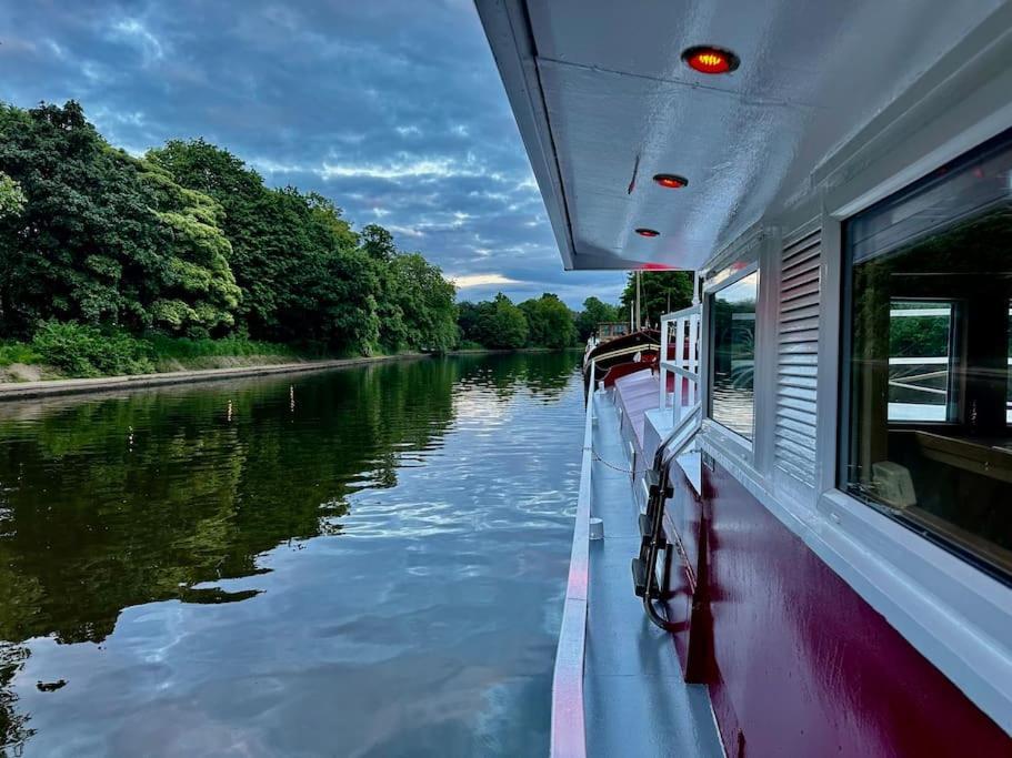 Unique Houseboat Experience I Central City Break يورك المظهر الخارجي الصورة